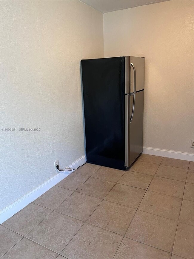 Photo - 109 NW 14th Way Unit 2