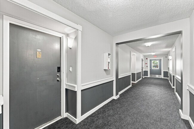 Photo - 3101 Oakland Shores Dr Unidad H210