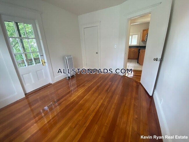 Photo - 17 Boulevard Ter Unit 2