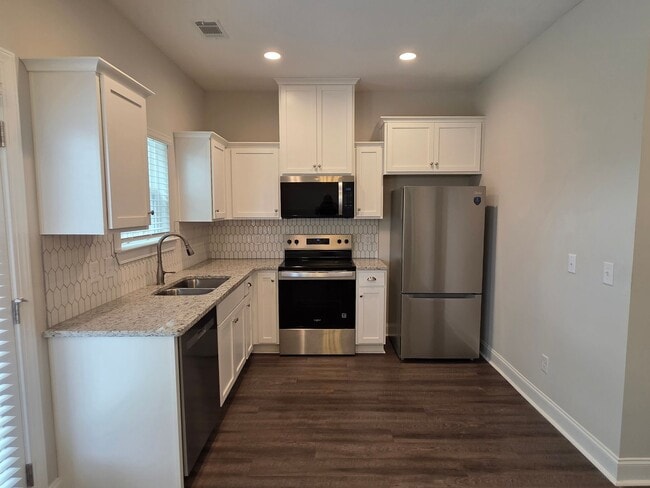 Photo - 57 Oakmont Dr