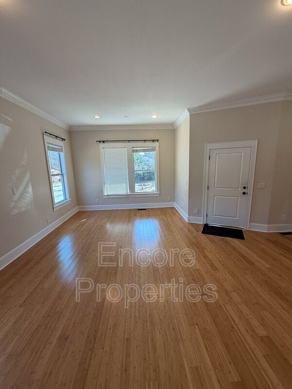 Photo - 1002 Monmouth Ave Unit A