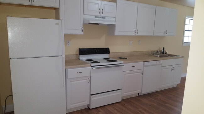 Photo - 2628 Wren Cir
