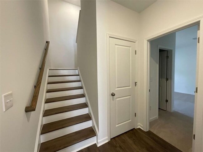 Photo - 5716 Schelton Pl