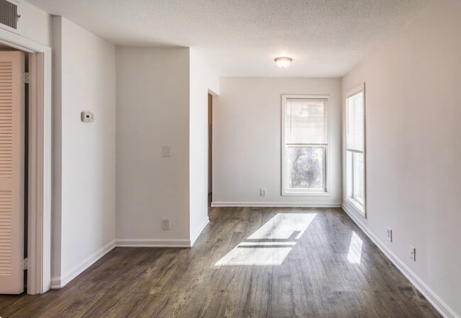 Photo - 608 Jack Warner Pkwy Unit 2 Bedroom