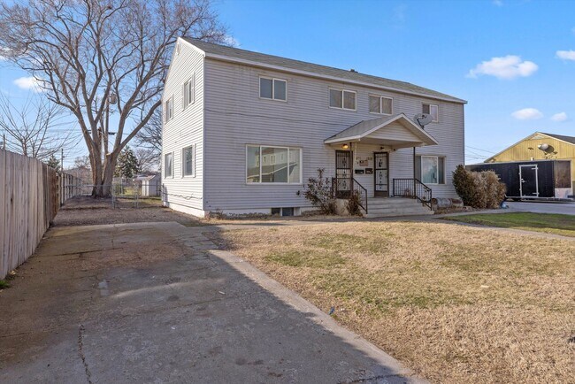 Photo - 1517/1519 Thayer Dr Unit 1517 Thayer