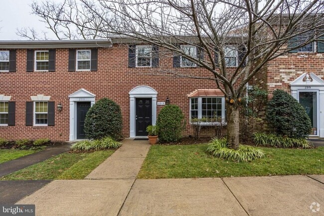 Building Photo - 2313 McGregor Ct Rental