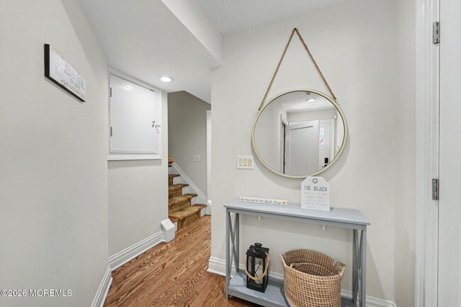 7 E Church St