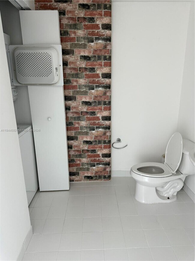 Photo - 690 SW 1st Ct Unit 1703