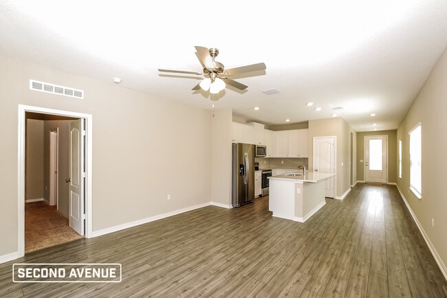 Photo - 512 Falcon Ridge Rd