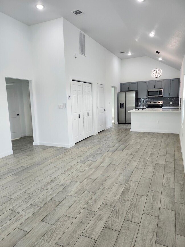 1418 Rd 5607