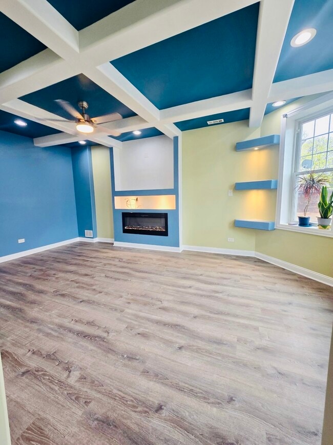 Photo - 3741 S Honore St Unidad TWO