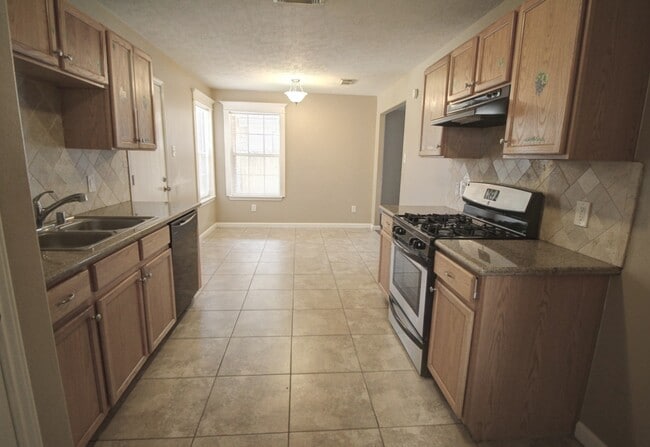 Photo - 1430 Hade Falls Ln