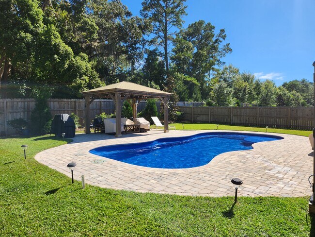 Photo - 5855 Vlg Rdg Wy