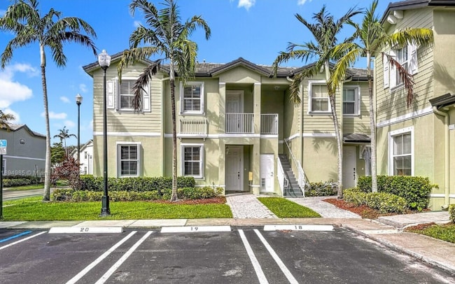 Building Photo - 2934 SE 1st Dr