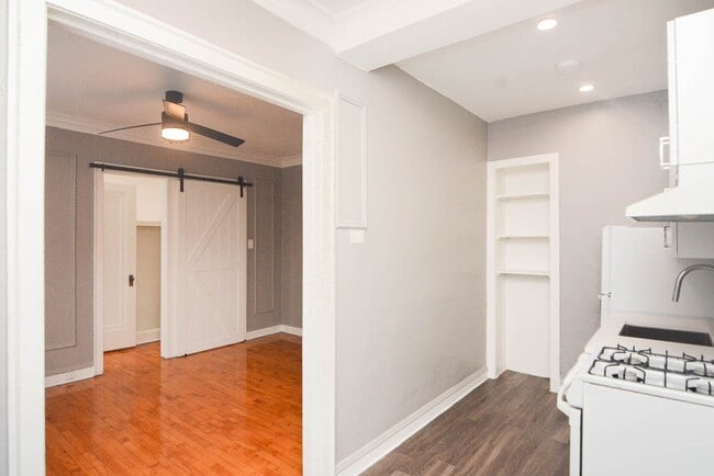 Photo - 5516 N Kenmore Ave Unidad 304