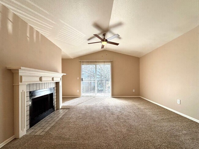 Photo - Overlook Pointe Apartments