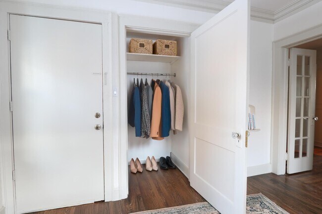 Photo - 2015 Court Ave