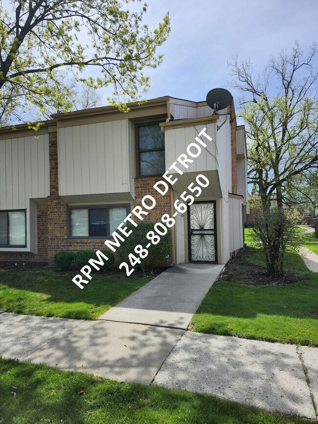 Move In Ready Southfield Condo - Move In Ready Southfield Condo
