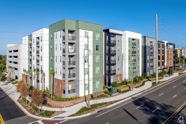 Building Photo - The Accolade Collegiate Village East Rental