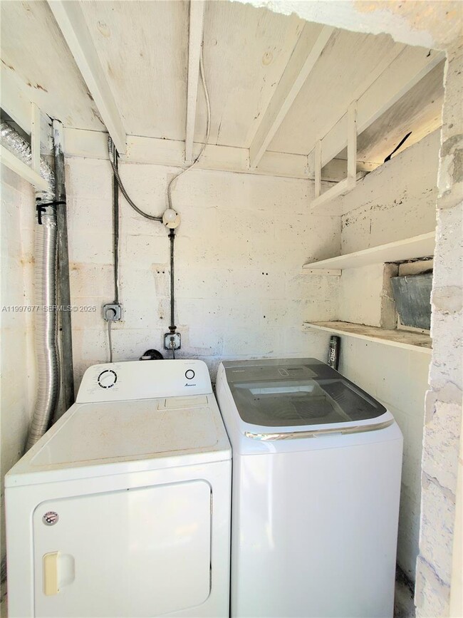 Photo - 40 NW 44th St Unit 40