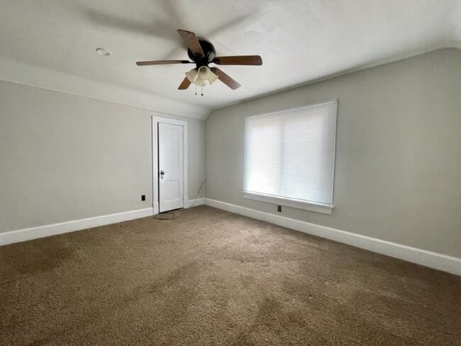Photo - 130 Humm Ave