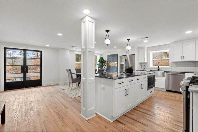 Photo - 1552 N Ellington St SE