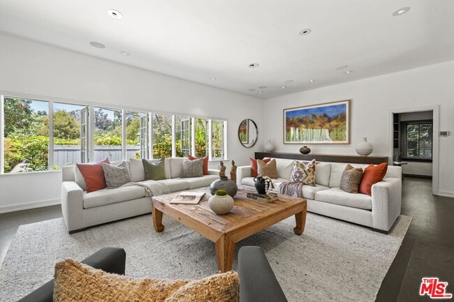 Photo - 3 Latimer Rd