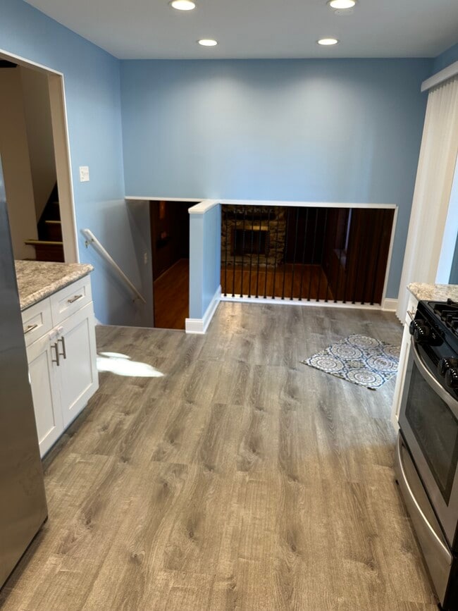 Photo - 20025 Brook Ave