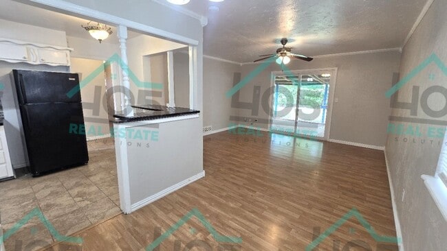Photo - 4 Bedroom Rental in Del City