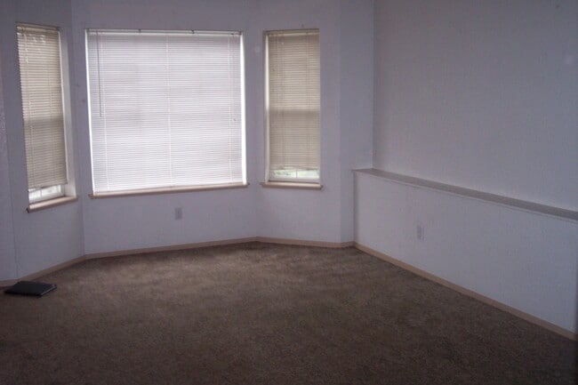 Photo - 652/654 N. Polk Unit 654
