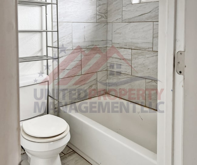 Photo - 506 W Tansill St Unit B