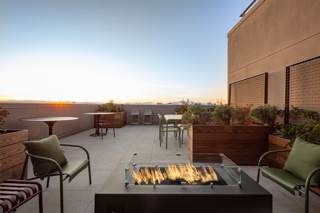 Terraza en la azotea - ArtHaus 820