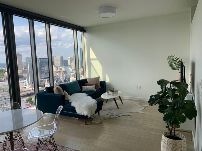 Photo - 1212 Laurel St Unit 2212