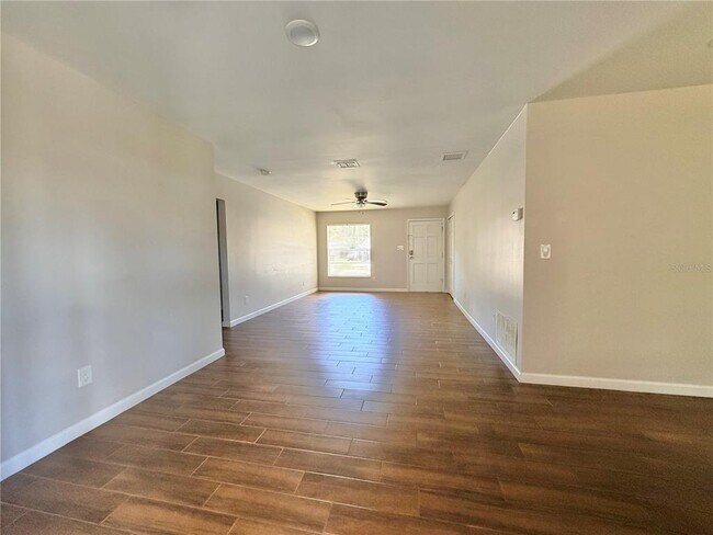 Photo - 130 S Bulova Dr