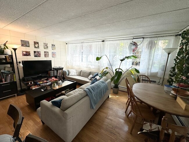Building Photo - 26 Inman St Unit 1A Rental