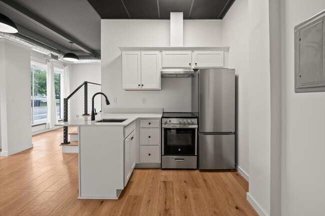 Photo - 435 N Washington Ave