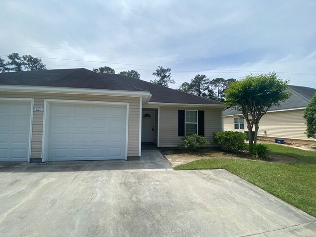 Building Photo - 215 Gard St Unit B