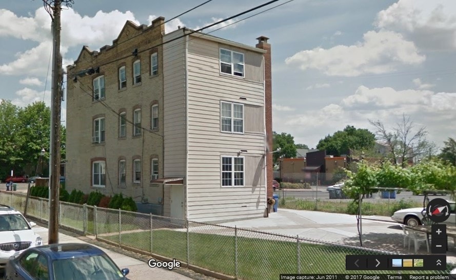 Photo - 735-737 Maple Ave