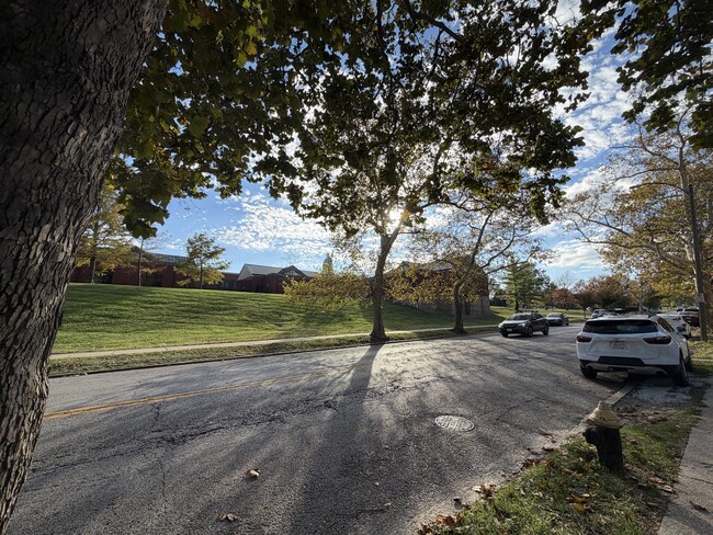 Photo - 5331 Arsenal St