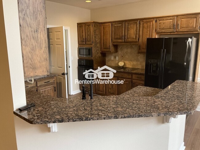 Photo - 215 Blue Spruce Cir