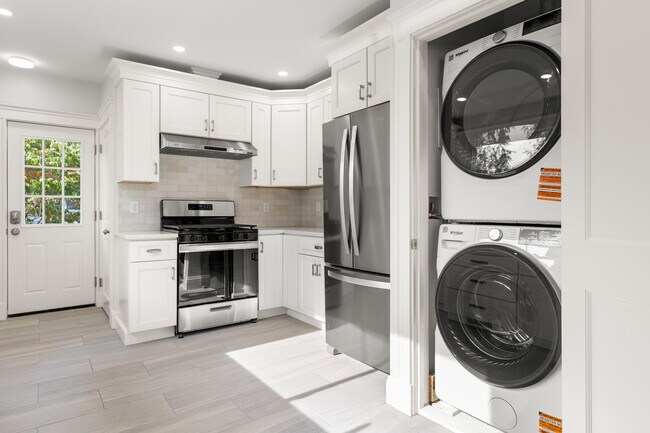 Photo - 44 Winter St Unit 1