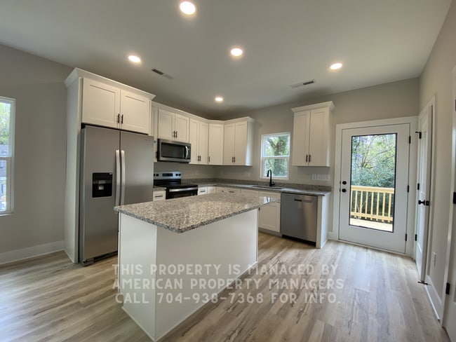 Photo - 840 S 4th St
