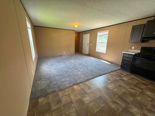 Photo - 48581 Pineview Dr