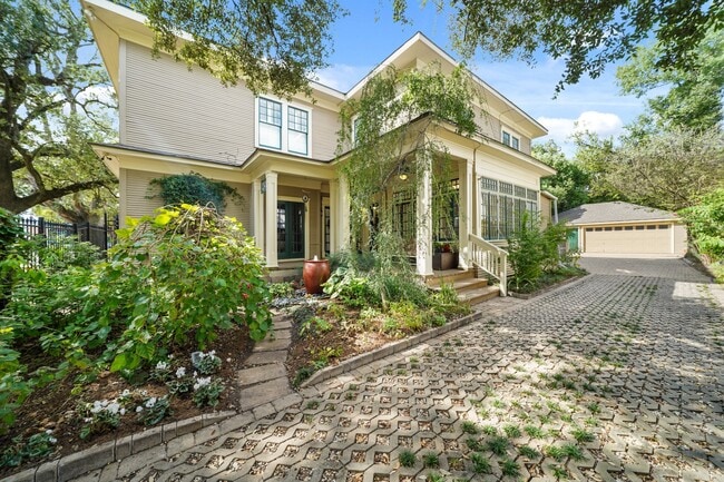 Photo - 406 Sul Ross St