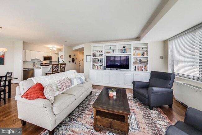 Photo - 4740 Connecticut Ave NW Unit 906