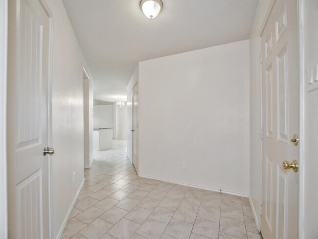 Photo - 7238 Basque Country Dr