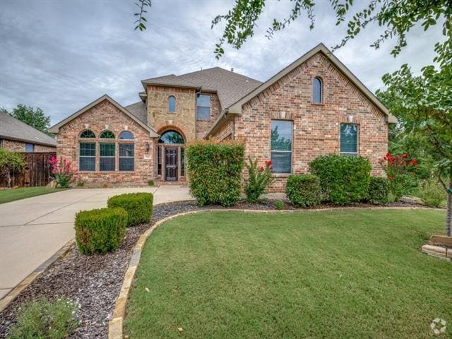 Building Photo - 7003 Chittamwood Dr Rental