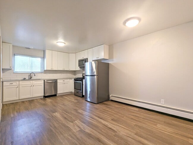 Photo - 1720 Porter St SW Unit 8