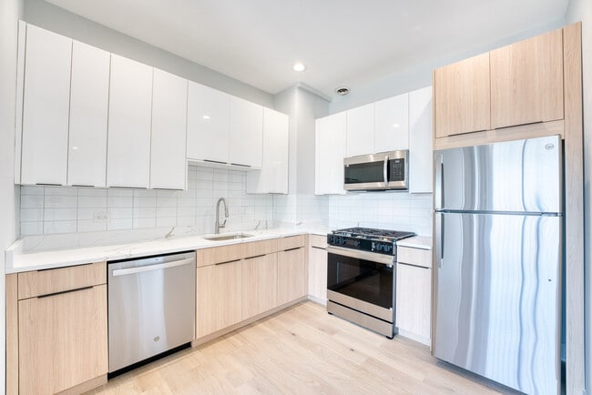 Photo - 2505 W Howard St Unit 409