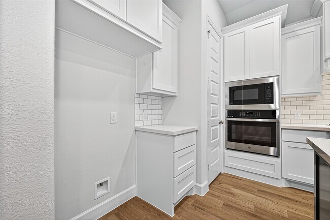 Photo - 14727 Band Tailed Pigeon Ct